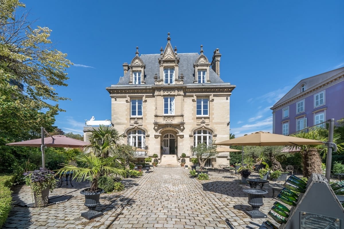 Michel Gonet on Avenue de Champagne in Epernay